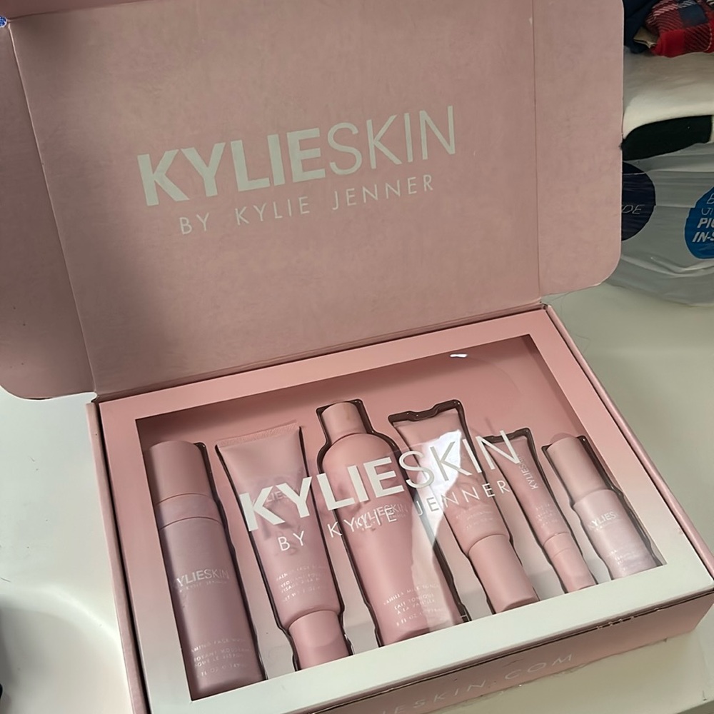 Kylie Skin💗